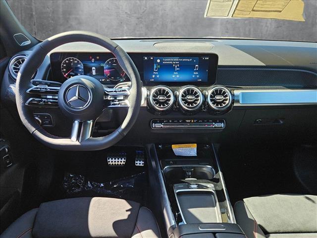 new 2024 Mercedes-Benz GLB 250 car, priced at $53,075