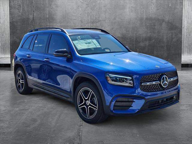 new 2024 Mercedes-Benz GLB 250 car, priced at $53,075