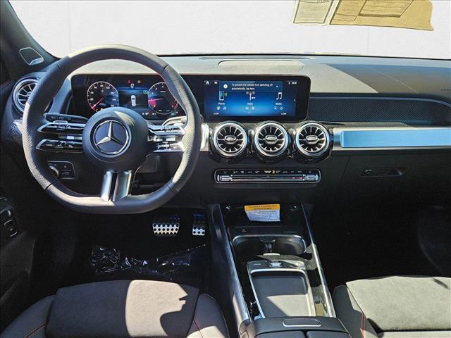 new 2024 Mercedes-Benz GLB 250 car, priced at $53,075