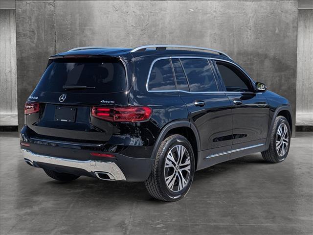 new 2024 Mercedes-Benz GLB 250 car, priced at $53,215