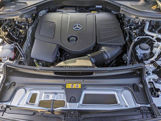 new 2025 Mercedes-Benz GLC 350e car, priced at $63,350