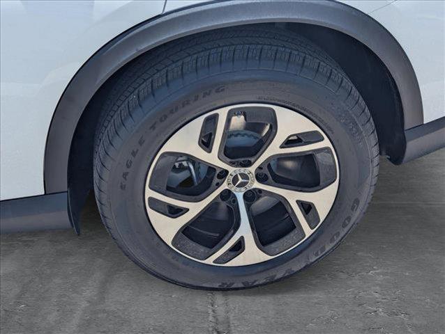 new 2025 Mercedes-Benz GLC 350e car, priced at $61,085
