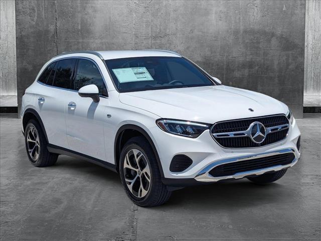 new 2025 Mercedes-Benz GLC 350e car, priced at $61,085