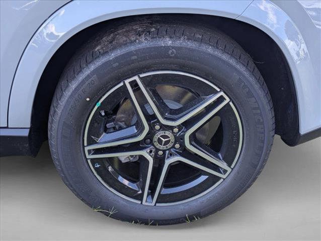 new 2026 Mercedes-Benz GLE 450 car, priced at $78,865