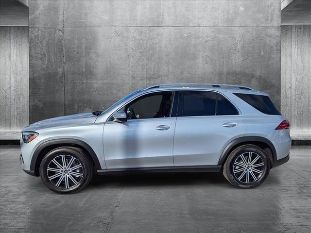 new 2025 Mercedes-Benz GLE 450 car, priced at $75,795