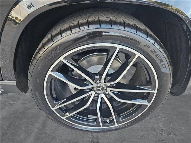 new 2025 Mercedes-Benz GLS 580 car, priced at $119,095