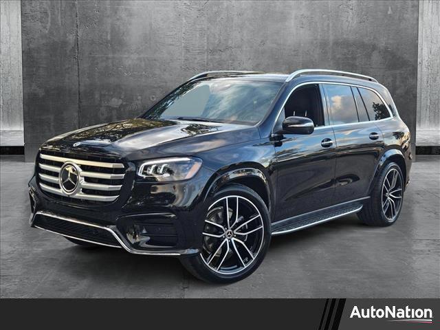 new 2025 Mercedes-Benz GLS 580 car, priced at $119,095
