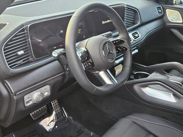 new 2025 Mercedes-Benz GLS 580 car, priced at $119,095