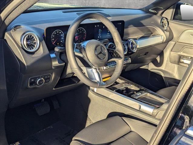 new 2024 Mercedes-Benz GLB 250 car, priced at $51,325