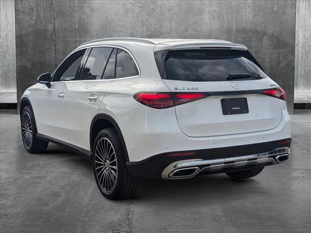 new 2025 Mercedes-Benz GLC 300 car, priced at $55,060