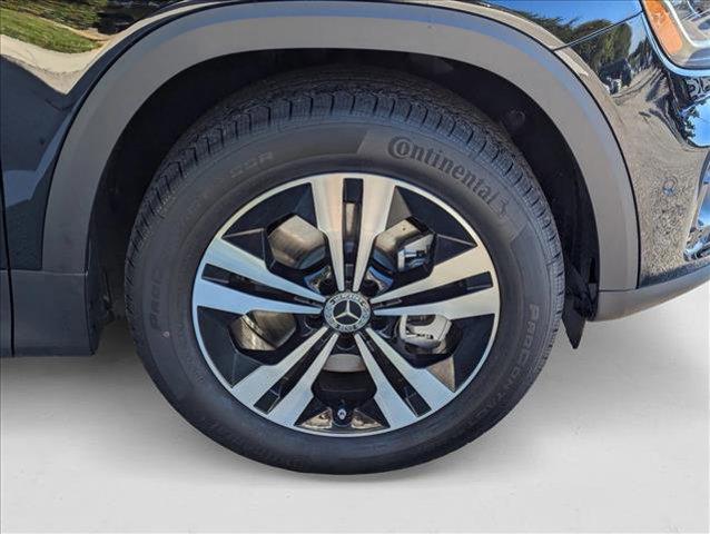 new 2025 Mercedes-Benz GLB 250 car, priced at $47,145