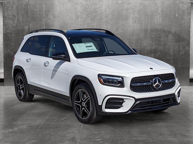 new 2024 Mercedes-Benz GLB 250 car, priced at $52,625