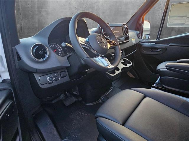 new 2025 Mercedes-Benz Sprinter 2500 car, priced at $77,086