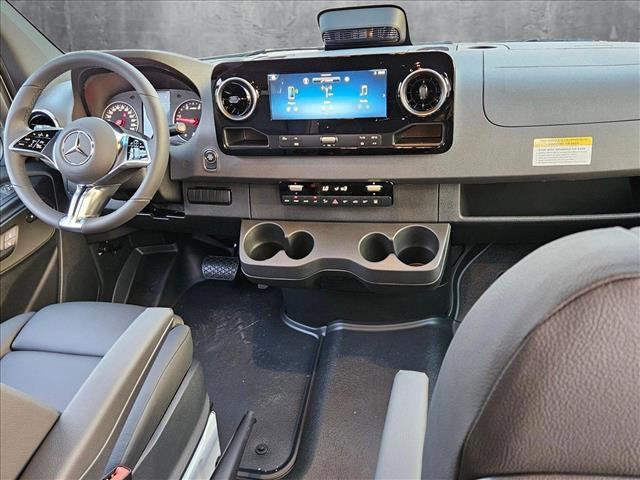 new 2025 Mercedes-Benz Sprinter 2500 car, priced at $77,086