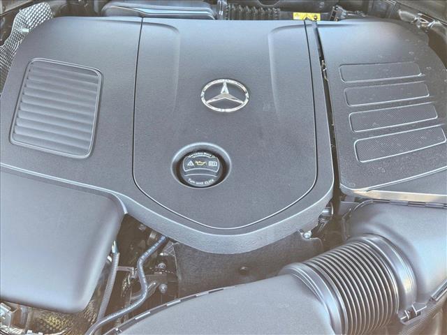 new 2025 Mercedes-Benz GLC 300 car, priced at $52,915