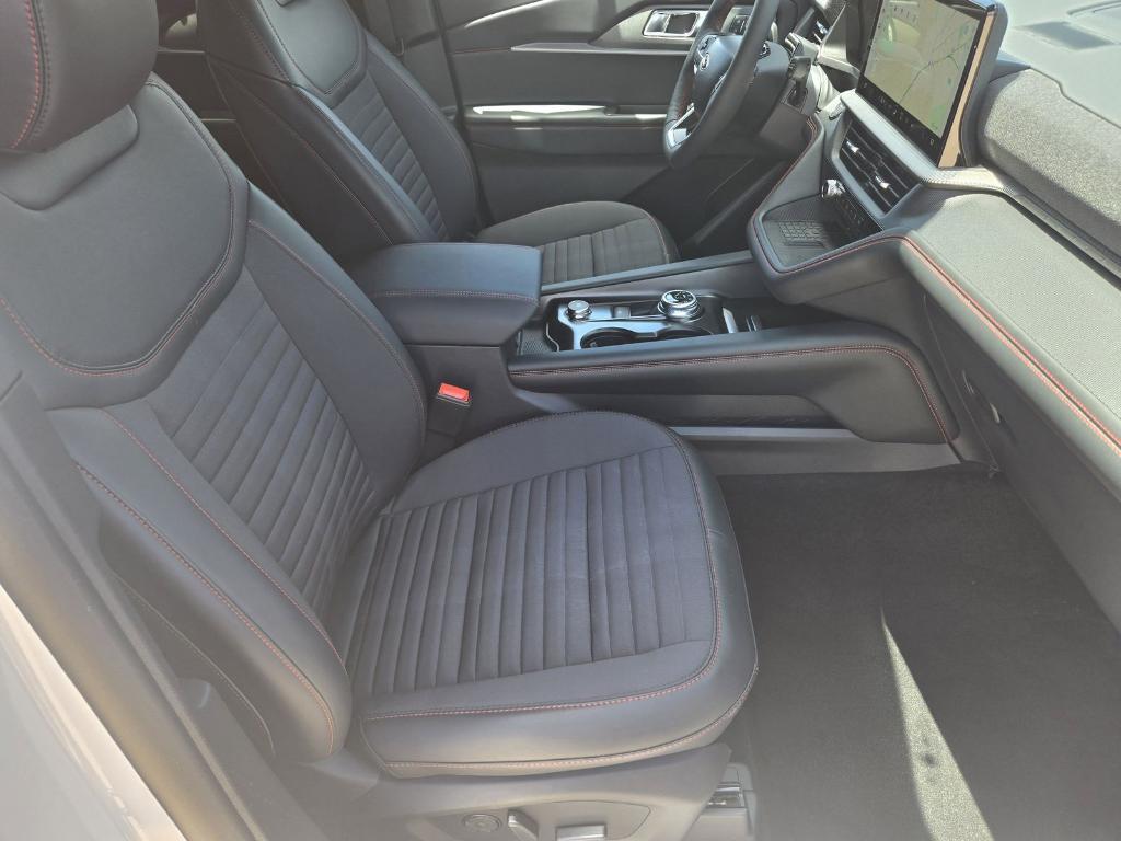 new 2025 Ford Explorer car, priced at $48,329