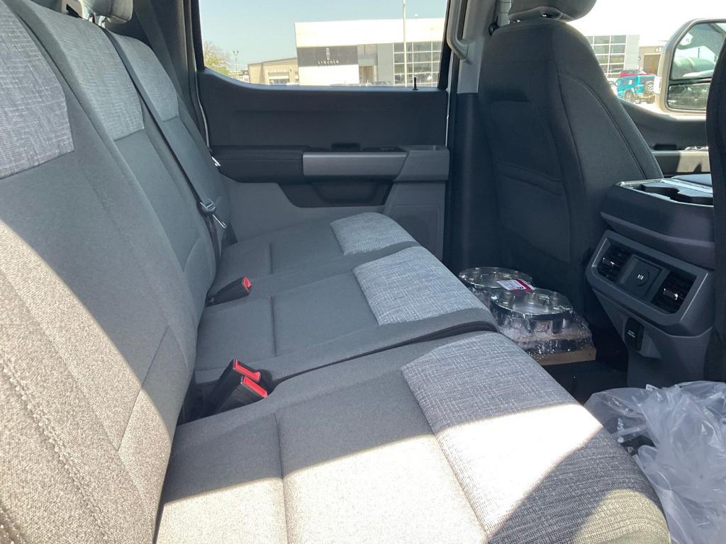 new 2025 Ford F-250 car, priced at $69,200