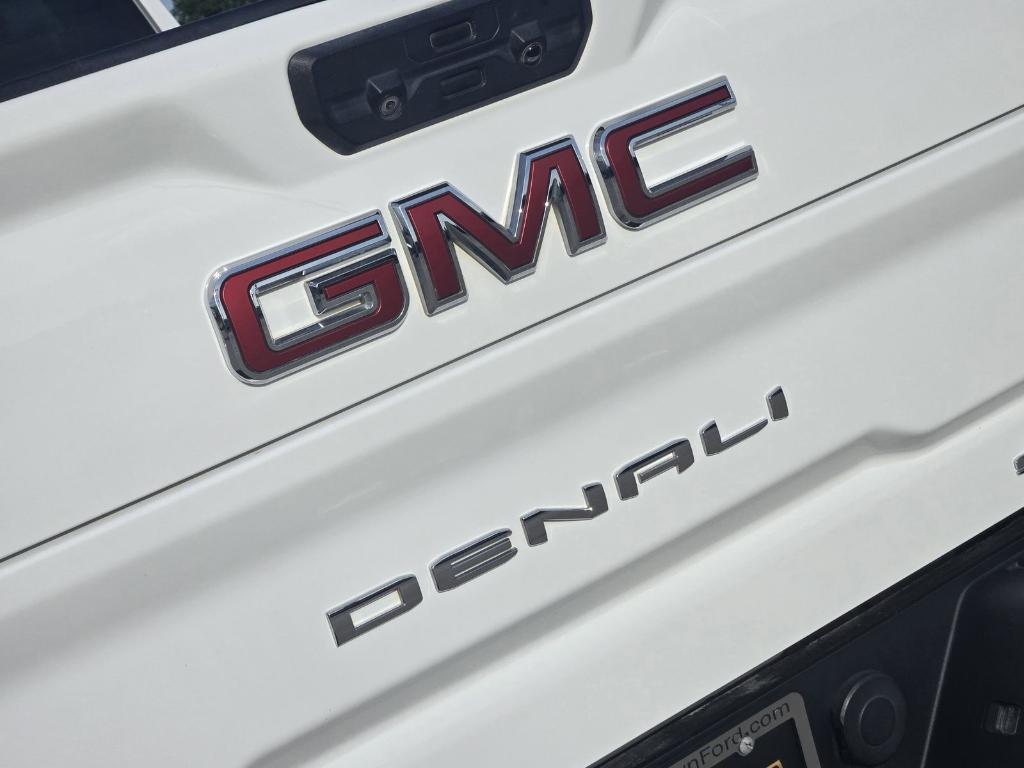 used 2021 GMC Sierra 2500 car, priced at $59,867