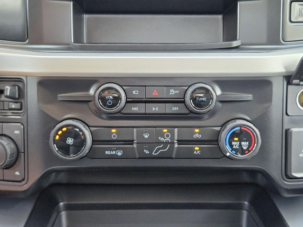 new 2025 Ford F-250 car, priced at $68,340