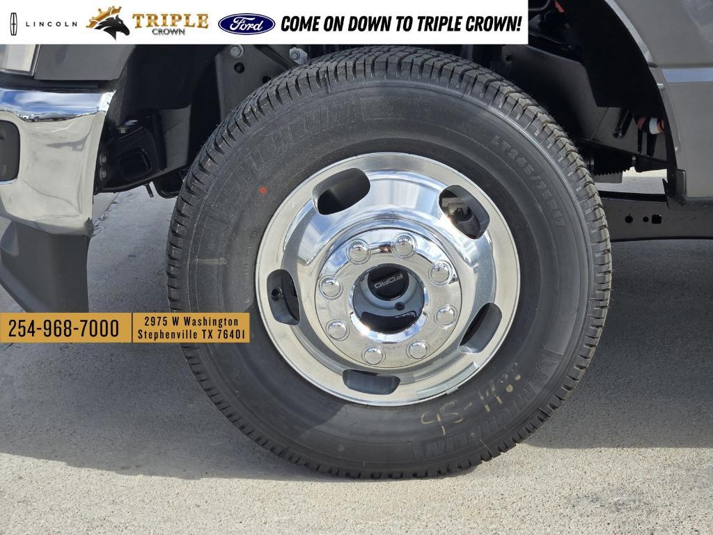new 2025 Ford F-350 car, priced at $68,864