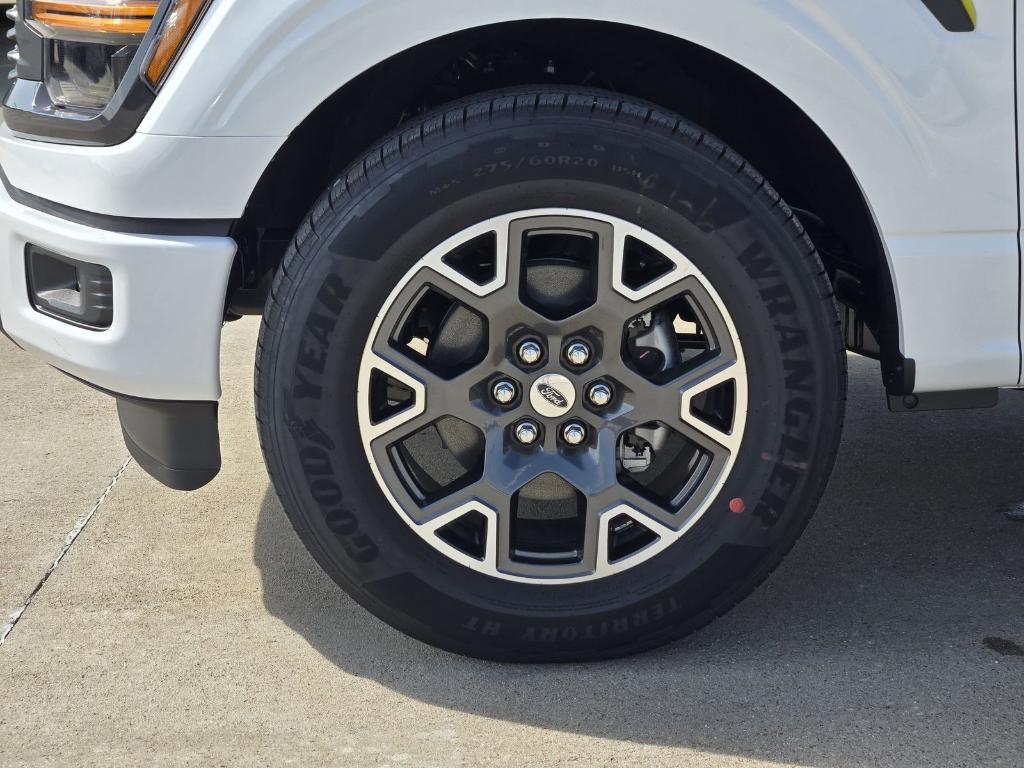 new 2025 Ford F-150 car, priced at $45,172