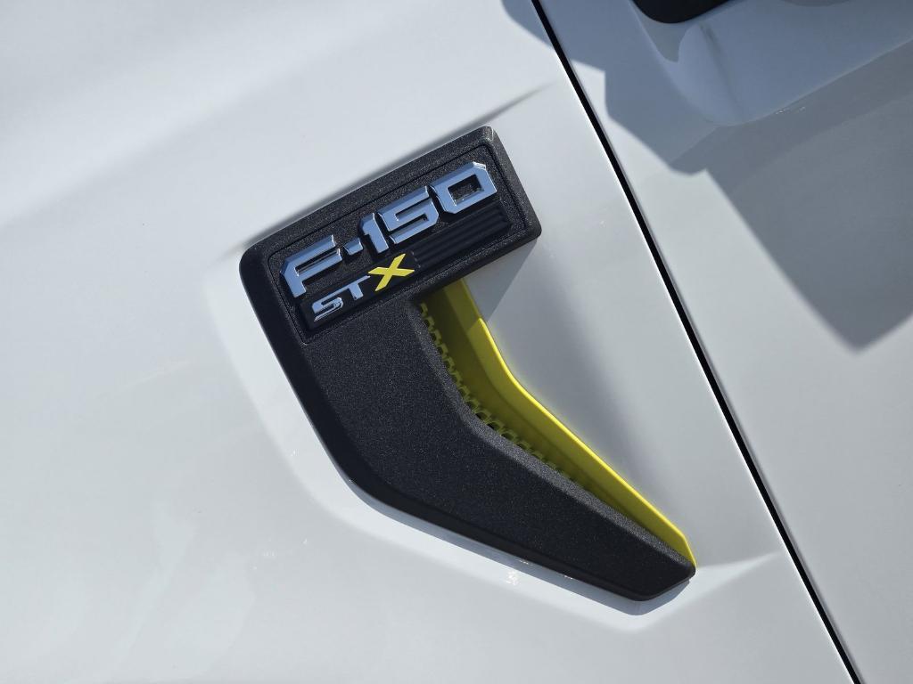 new 2025 Ford F-150 car, priced at $45,172