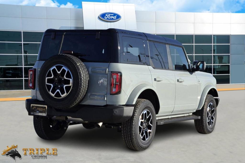 new 2024 Ford Bronco car, priced at $48,707