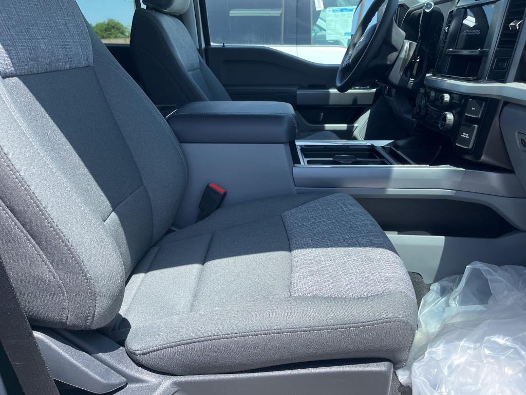 new 2025 Ford F-250 car, priced at $61,745