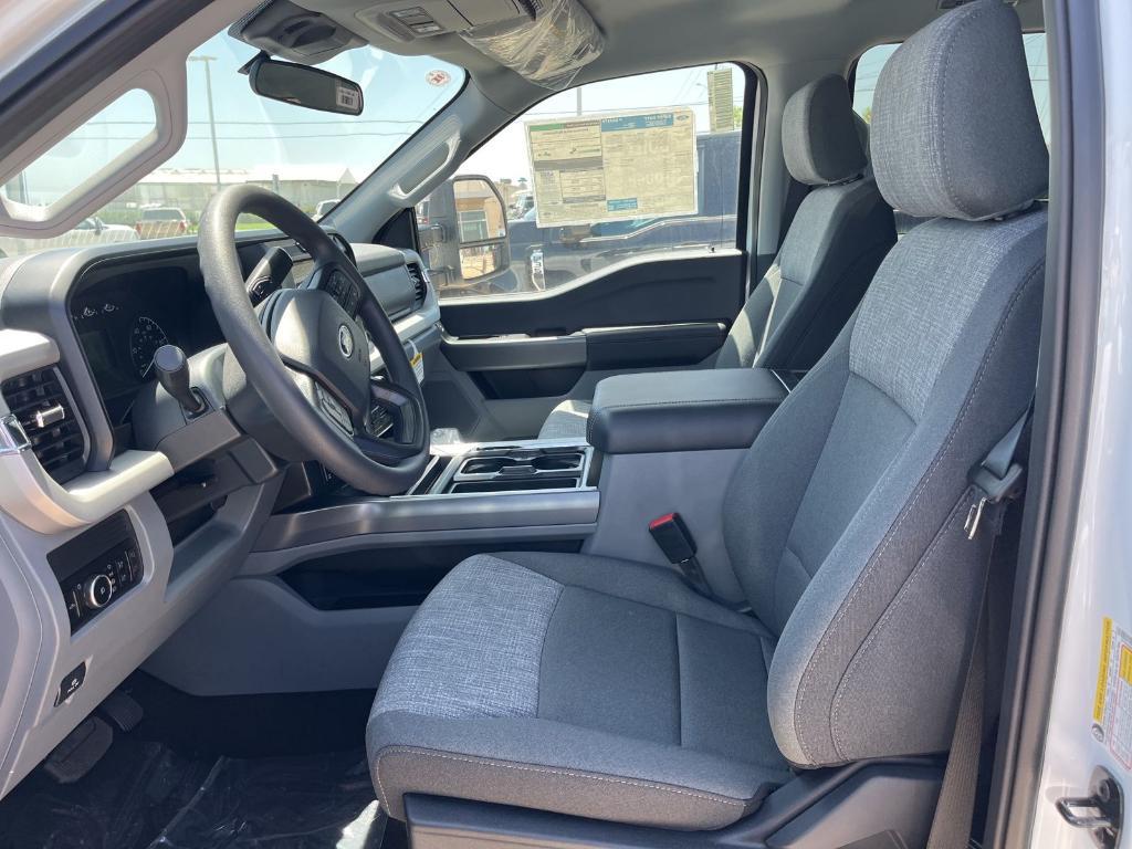 new 2025 Ford F-250 car, priced at $61,745