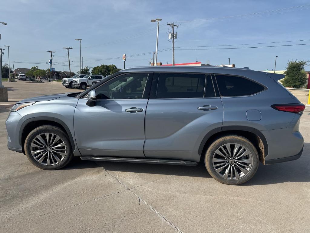 used 2020 Toyota Highlander car, priced at $36,843