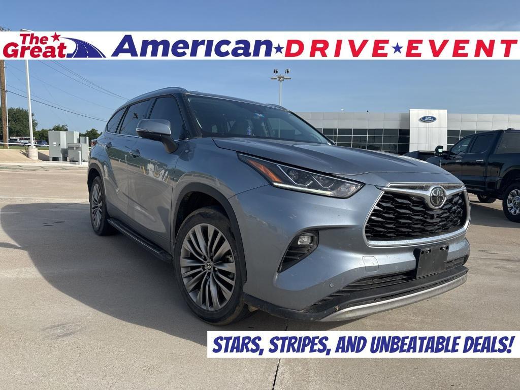 used 2020 Toyota Highlander car, priced at $36,843