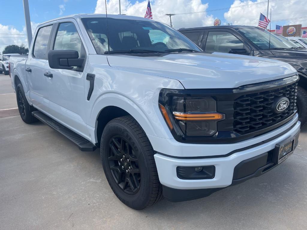 new 2025 Ford F-150 car, priced at $45,640