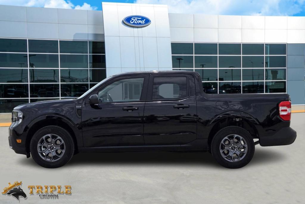 new 2025 Ford Maverick car, priced at $30,082