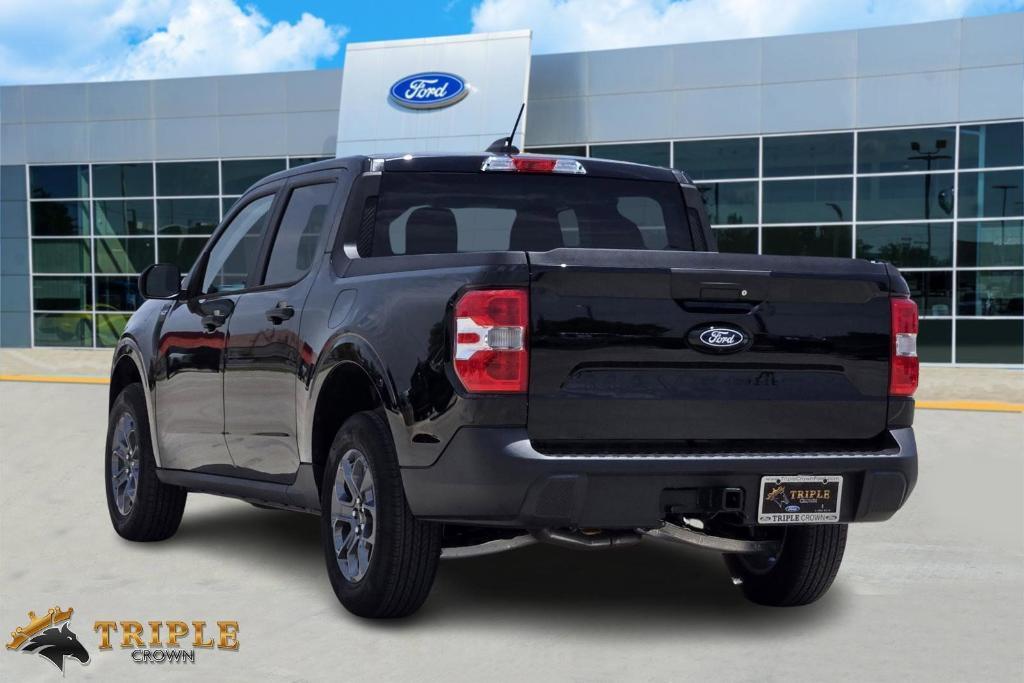 new 2025 Ford Maverick car, priced at $30,082