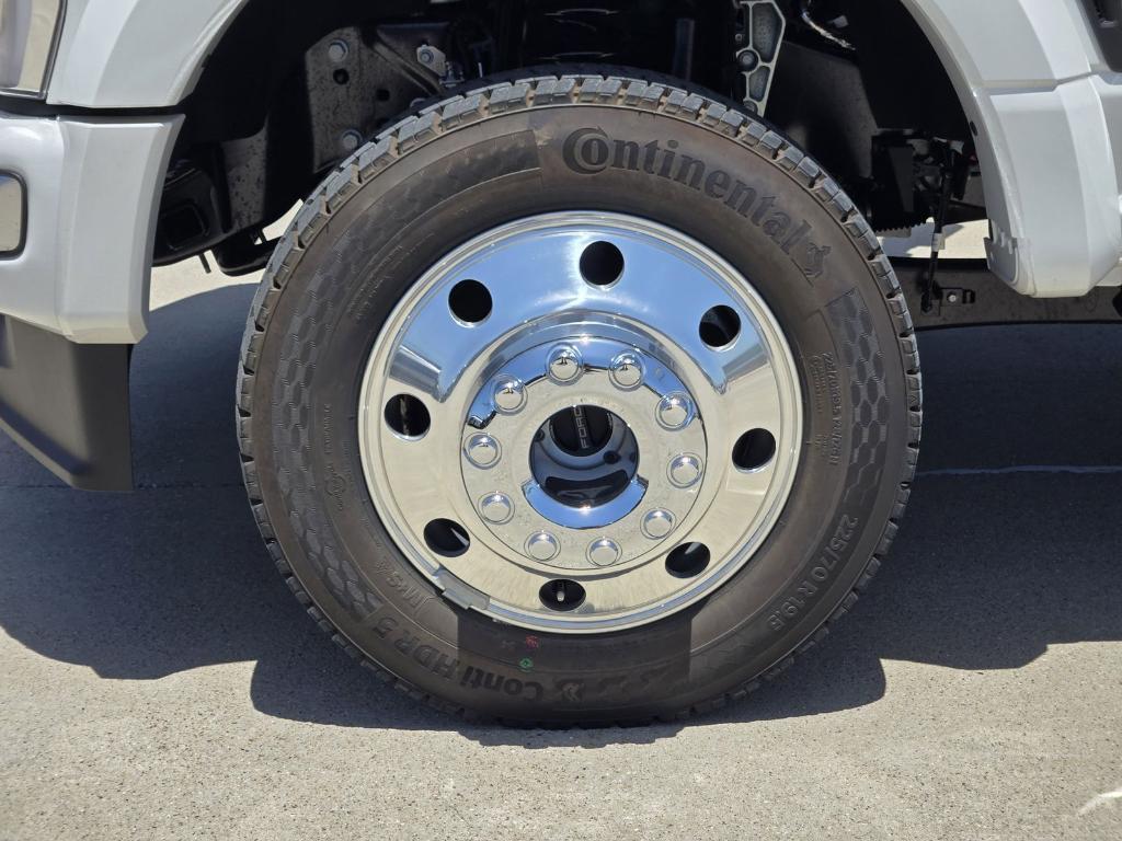 new 2025 Ford F-450 car, priced at $114,020