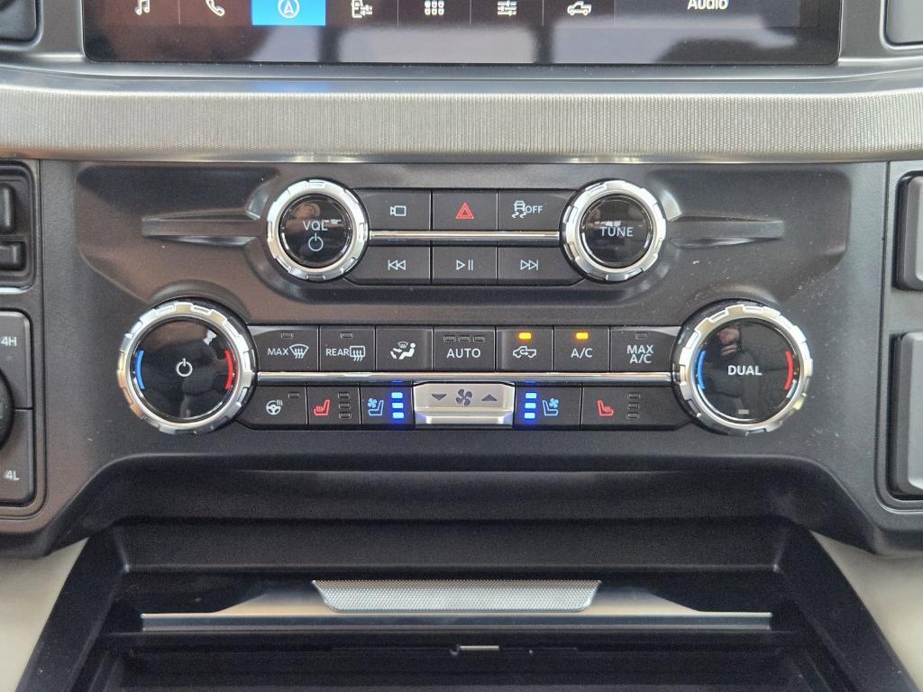 new 2025 Ford F-450 car, priced at $114,020