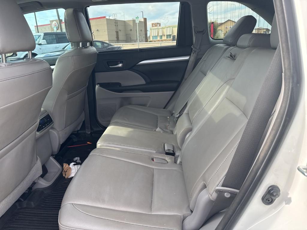 used 2018 Toyota Highlander car, priced at $24,421