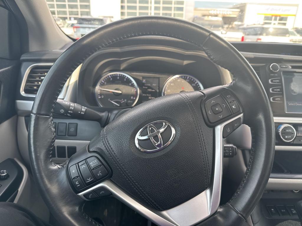 used 2018 Toyota Highlander car, priced at $24,421