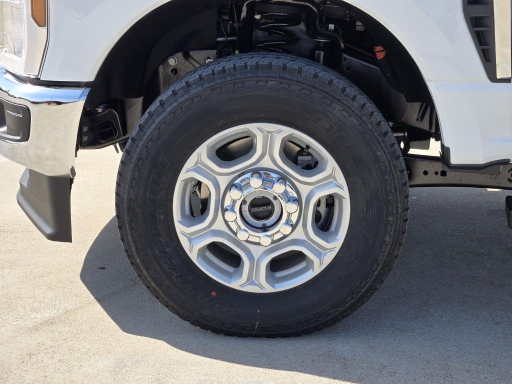 new 2025 Ford F-250 car, priced at $64,595
