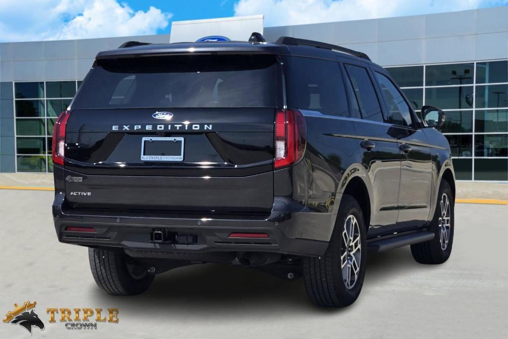 new 2025 Ford Expedition car, priced at $68,705
