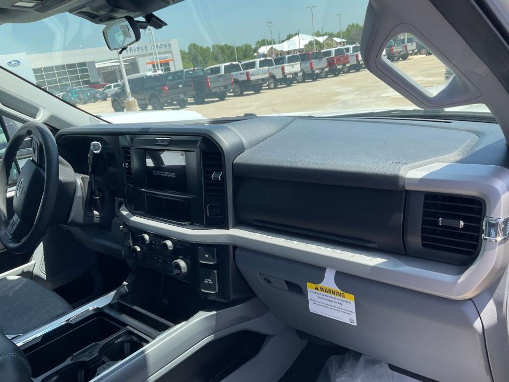 new 2025 Ford F-250 car, priced at $69,200