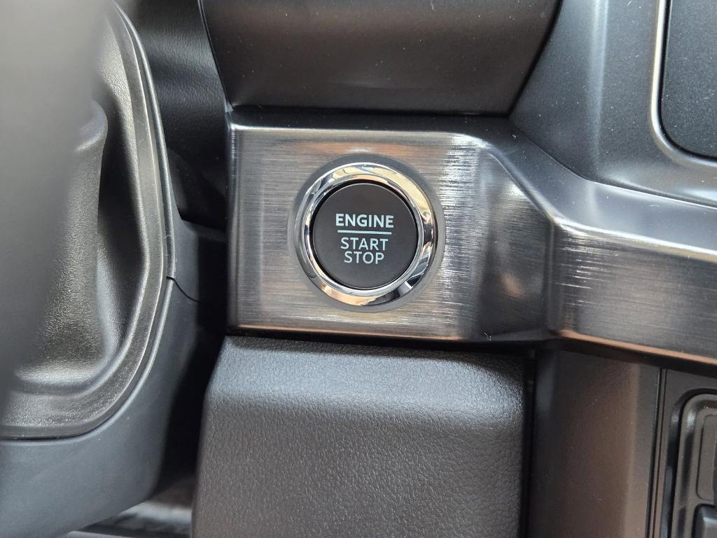 new 2025 Ford F-250 car, priced at $69,727