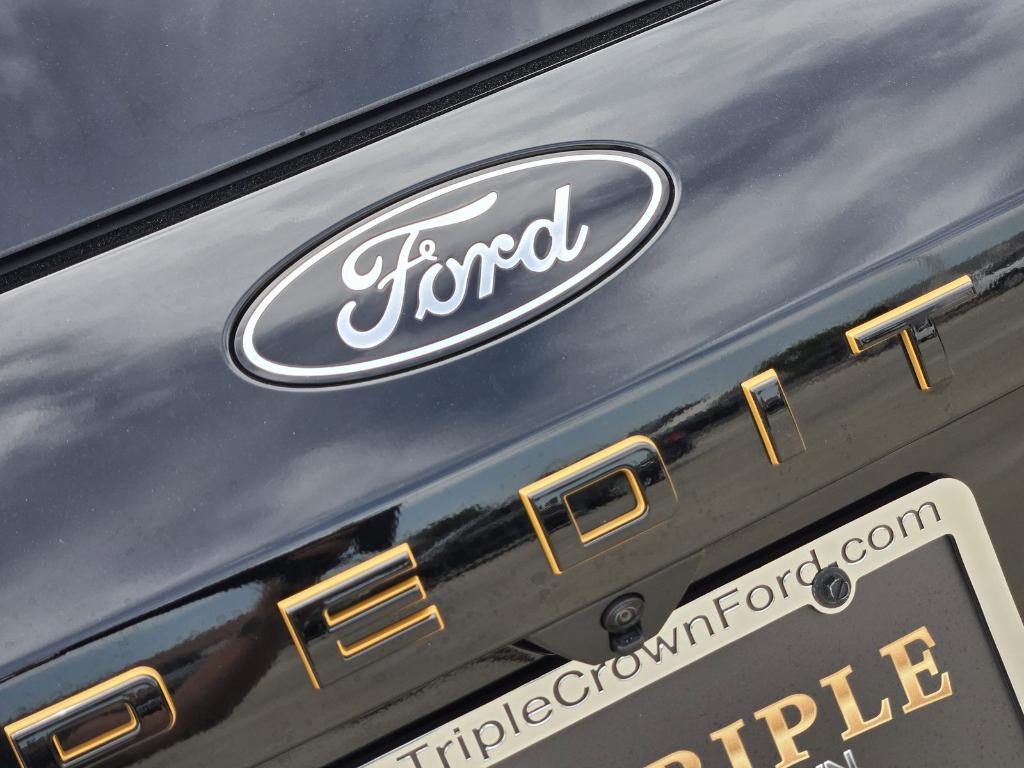 new 2025 Ford Expedition car, priced at $83,025