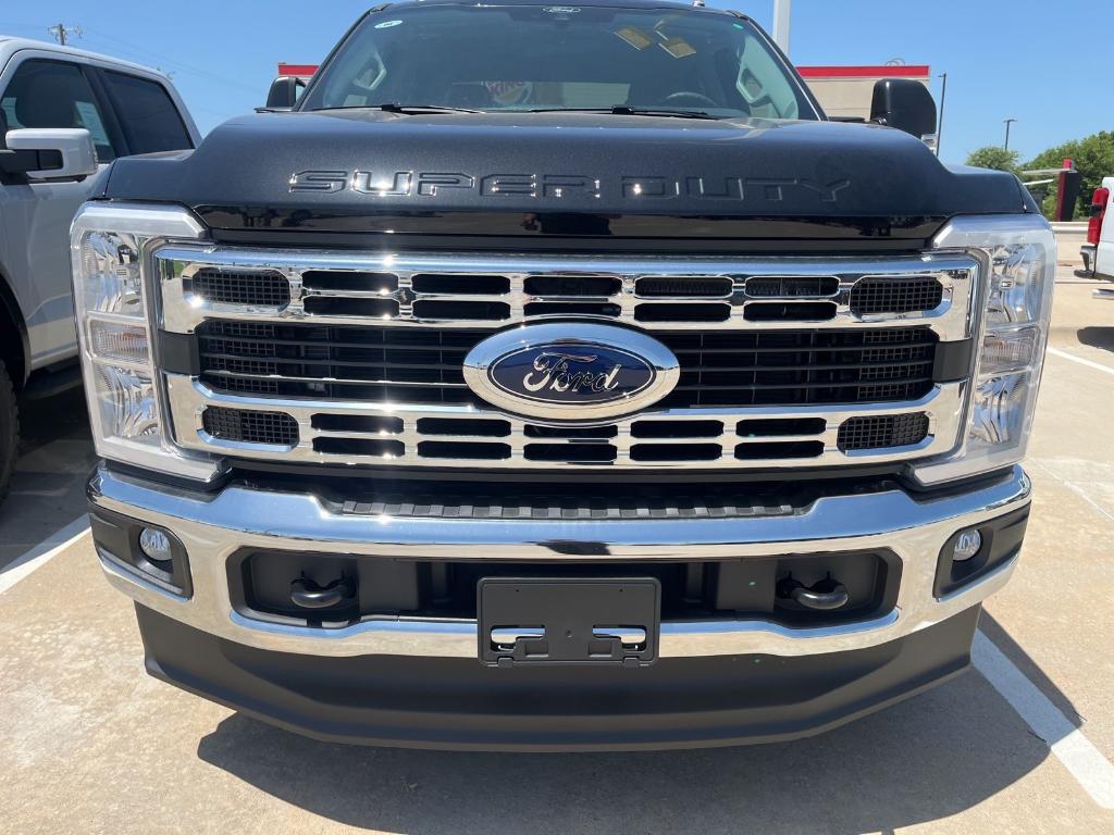 new 2025 Ford F-350 car, priced at $73,675