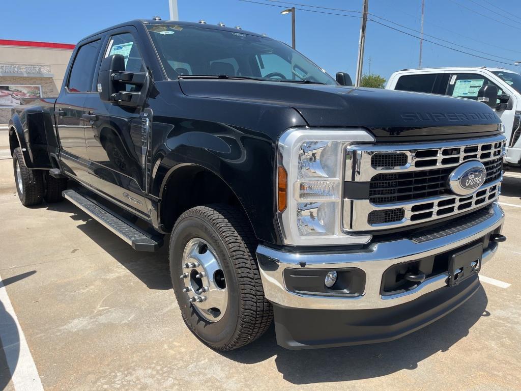 new 2025 Ford F-350 car, priced at $73,675