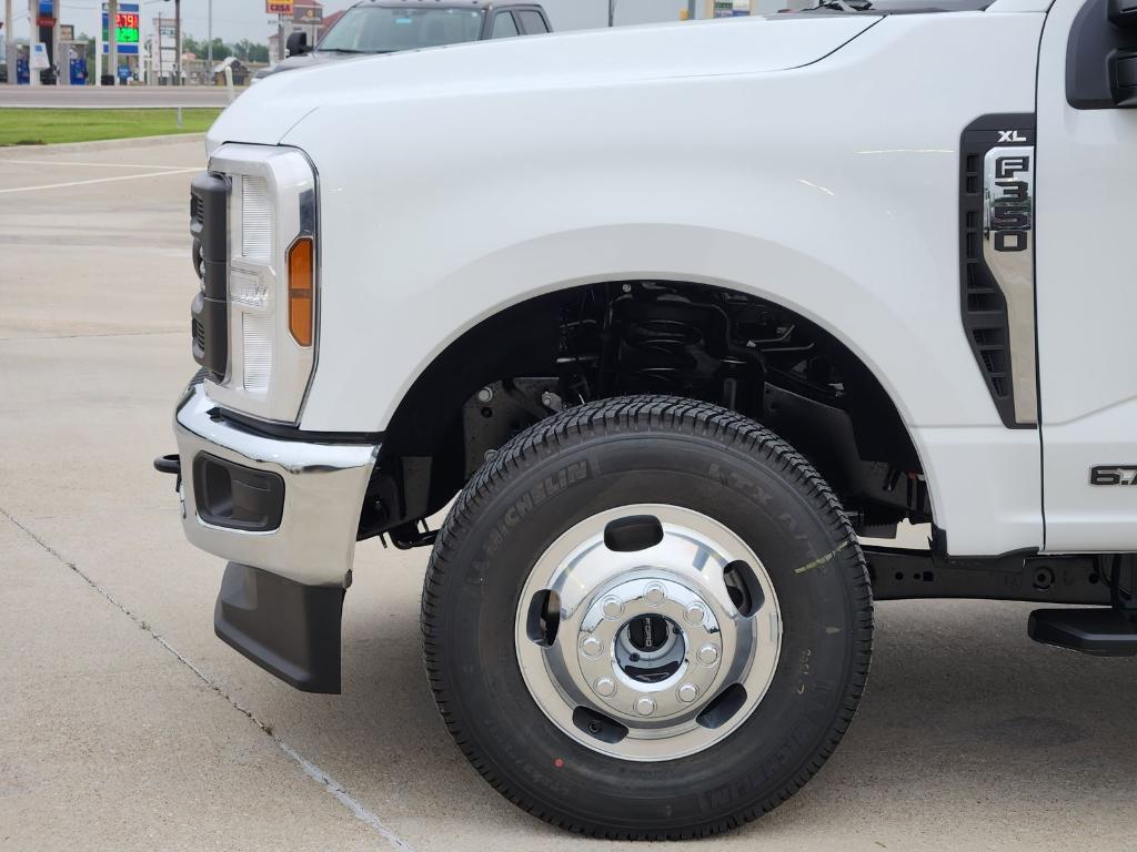 new 2025 Ford F-350 car, priced at $69,985