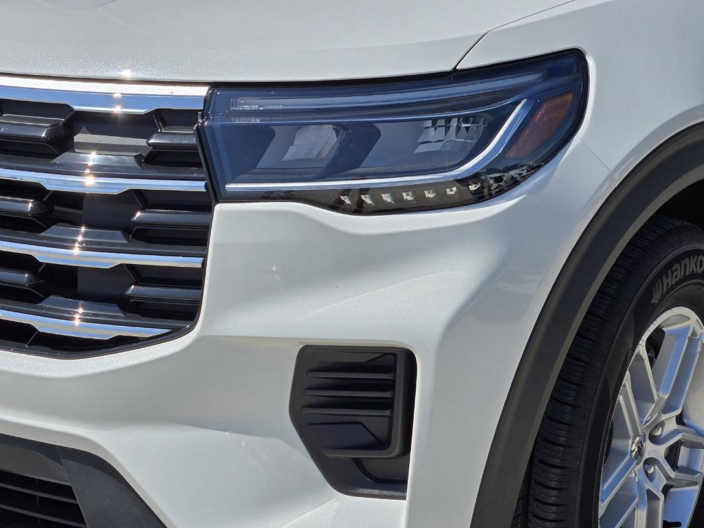 new 2025 Ford Explorer car, priced at $36,717