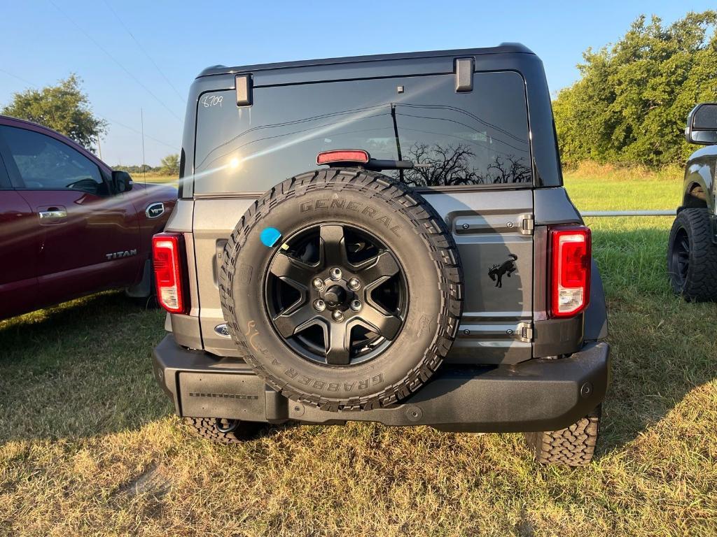 new 2025 Ford Bronco car, priced at $46,015