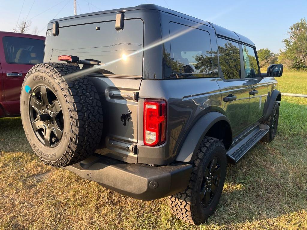 new 2025 Ford Bronco car, priced at $46,015