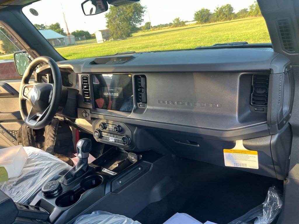 new 2025 Ford Bronco car, priced at $46,015
